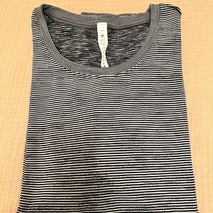 Lululemon Swiftly Relaxed Short Sleeve Shirt